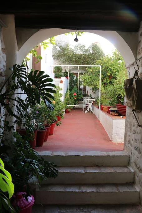 Christina'S Stone House Apartment Hydra  Exteriér fotografie